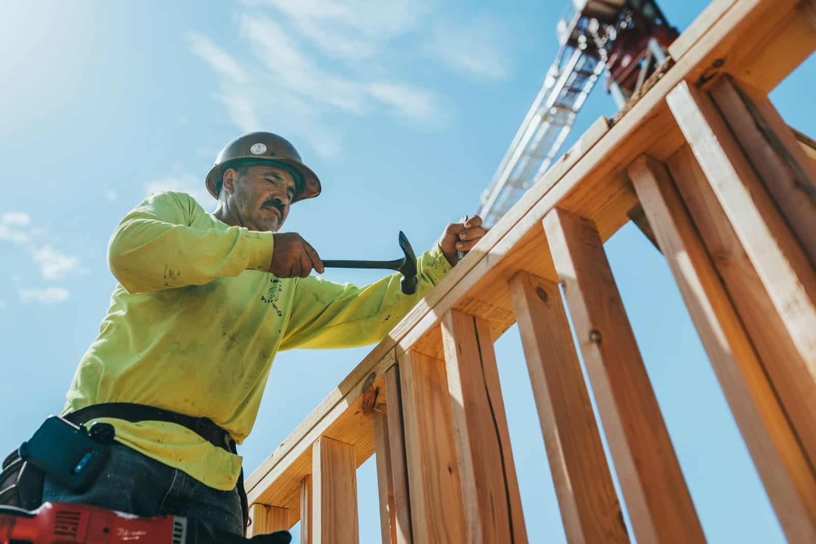 Chantier du bâtiment, activité soumise à la garantie décennale