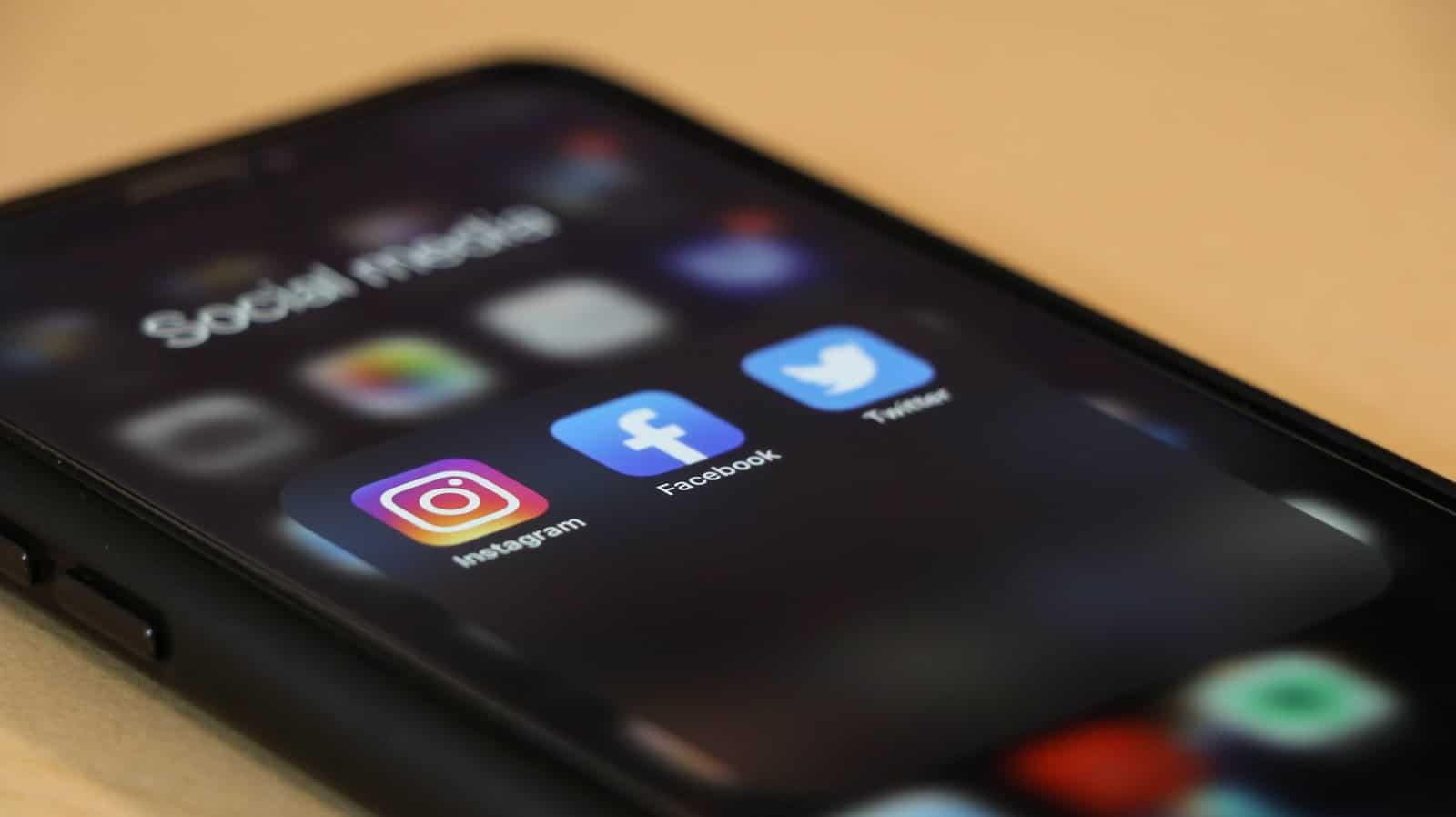 Publication sur les réseaux sociaux d'une entreprise
