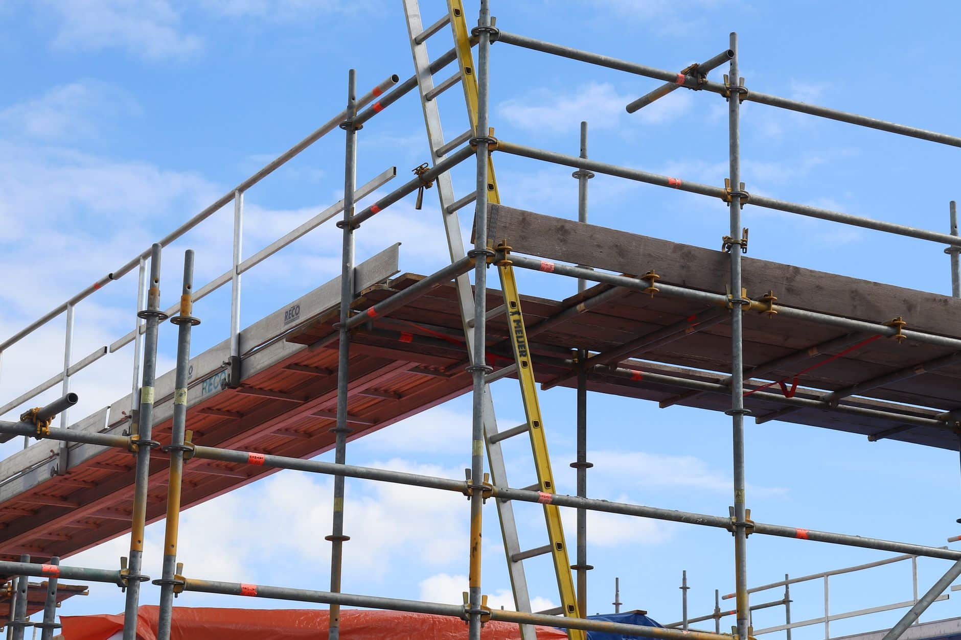 Échafaudage roulant en aluminium pour travail en hauteur