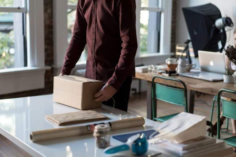Préparation et expédition des colis d’une boutique e-commerce externalisée