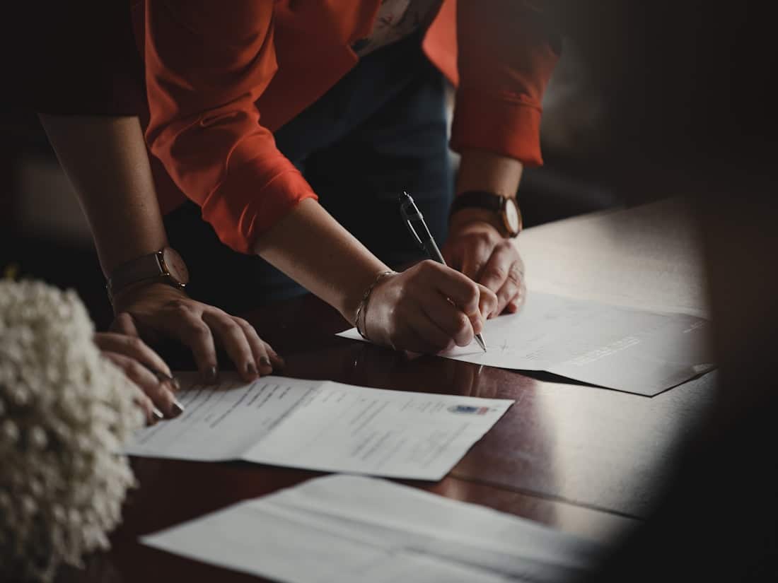 Contrats, assurance & argent