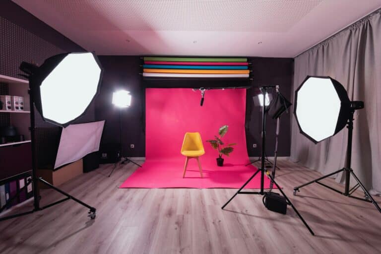 Studio de prise de vue produit avec fond et éclairage, pour l'e-commerce